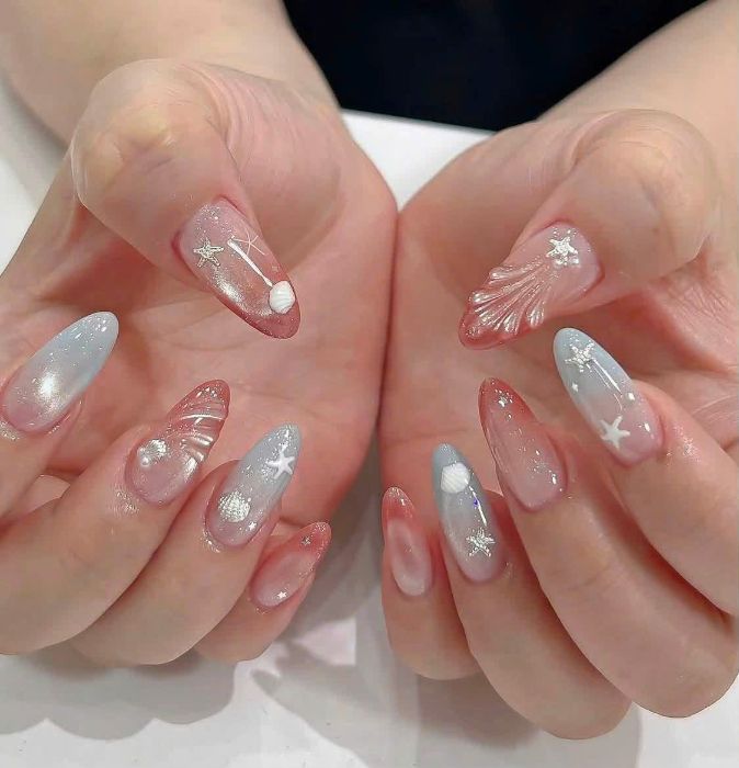 Nail art by MAY