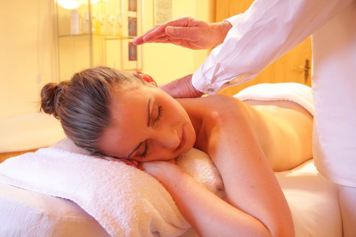 Hot stone massage at MAY